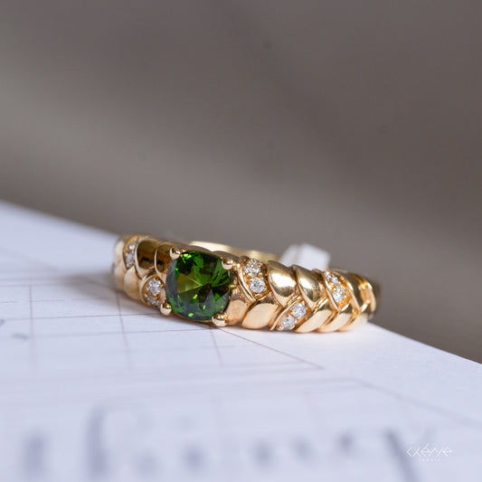 Herringbone Ring with Tsavorite and Diamond