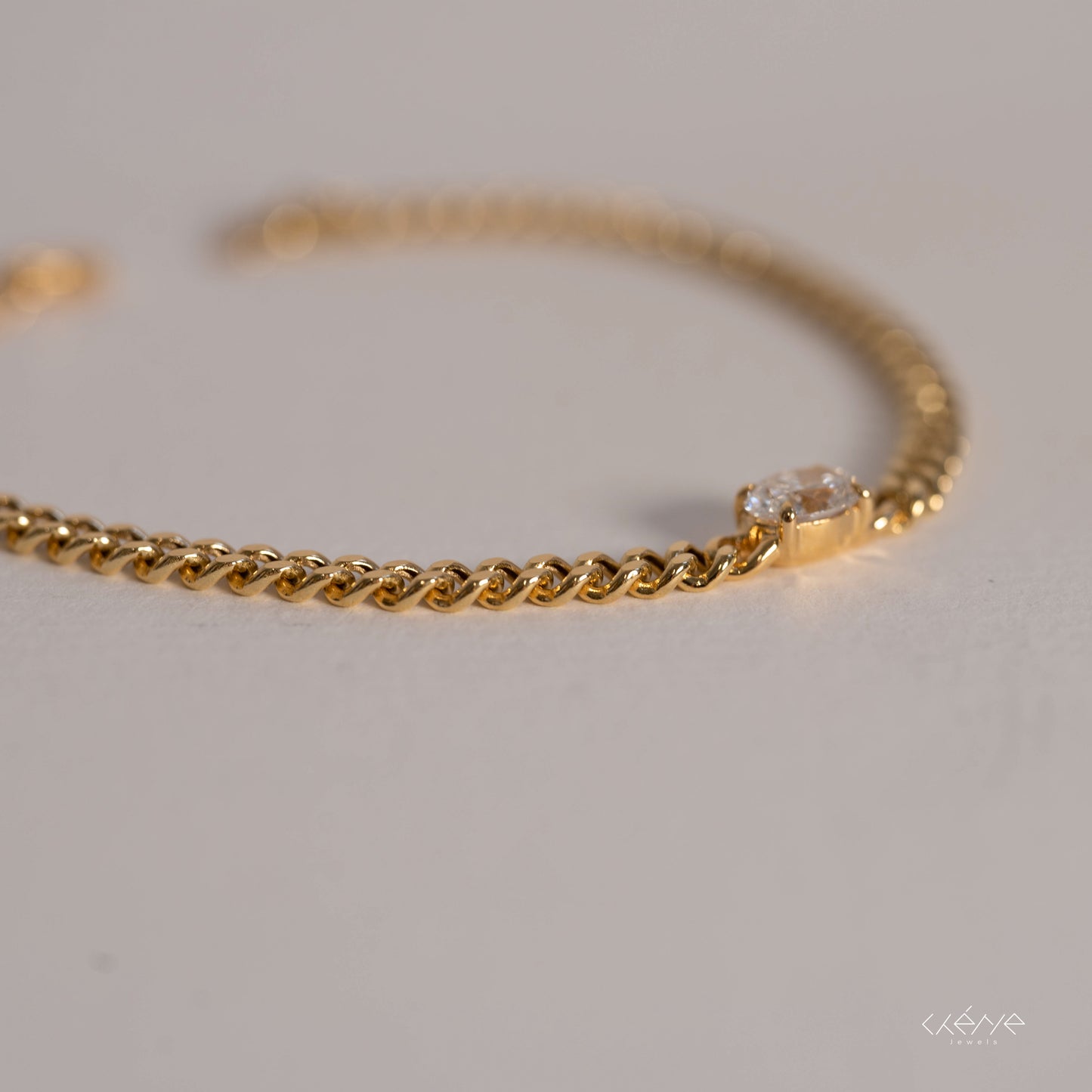 Lab Diamond Collection - Cuban Link Bracelet with Oval Cut Diamond