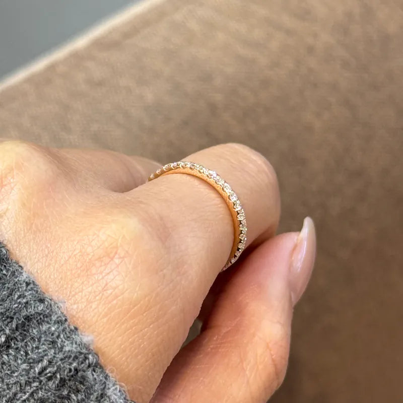Full Eternity Round Diamond Pave Band 全圍石微鑲鑽石線戒