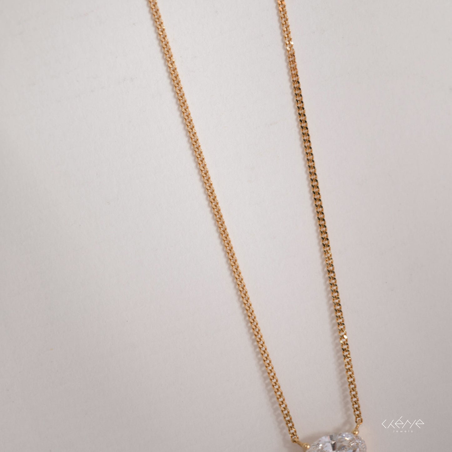 Lab Diamond Collection - Cuban Link Necklace with Oval Cut Diamond