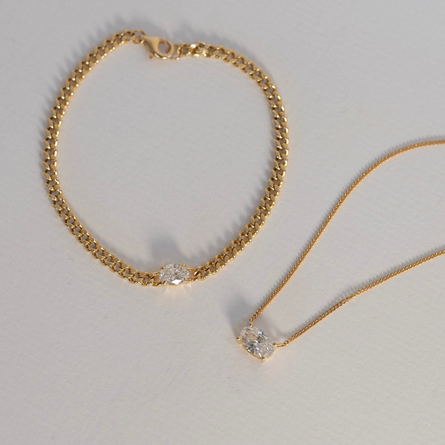 Lab Diamond Collection - Cuban Link Bracelet with Oval Cut Diamond
