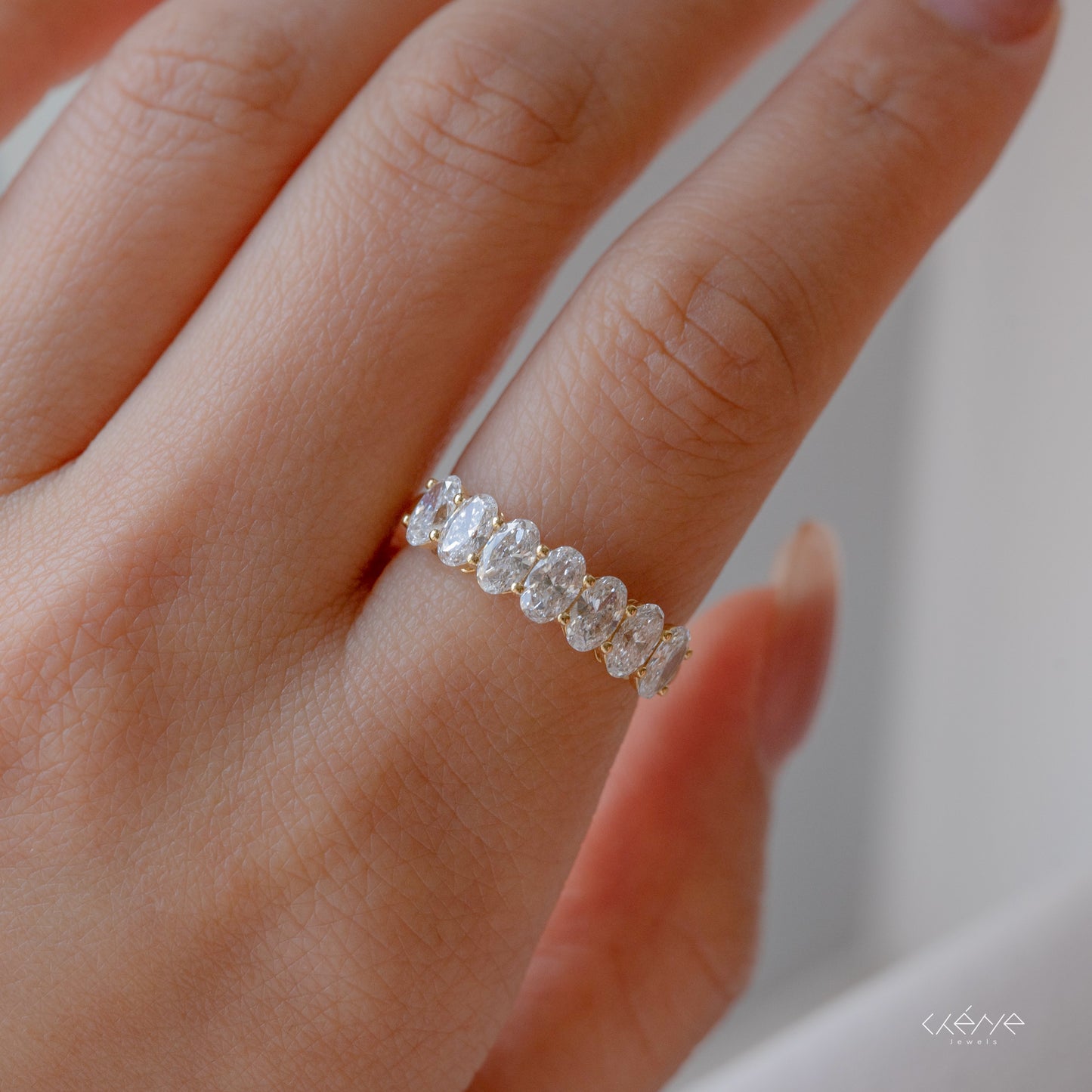 Lab Diamond Collection - 18pt Oval Diamond Eternity Ring