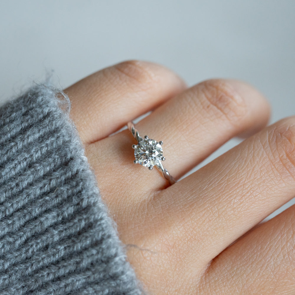Lab Diamond Collection - 1ct Round Diamond Ring Twisted Band
