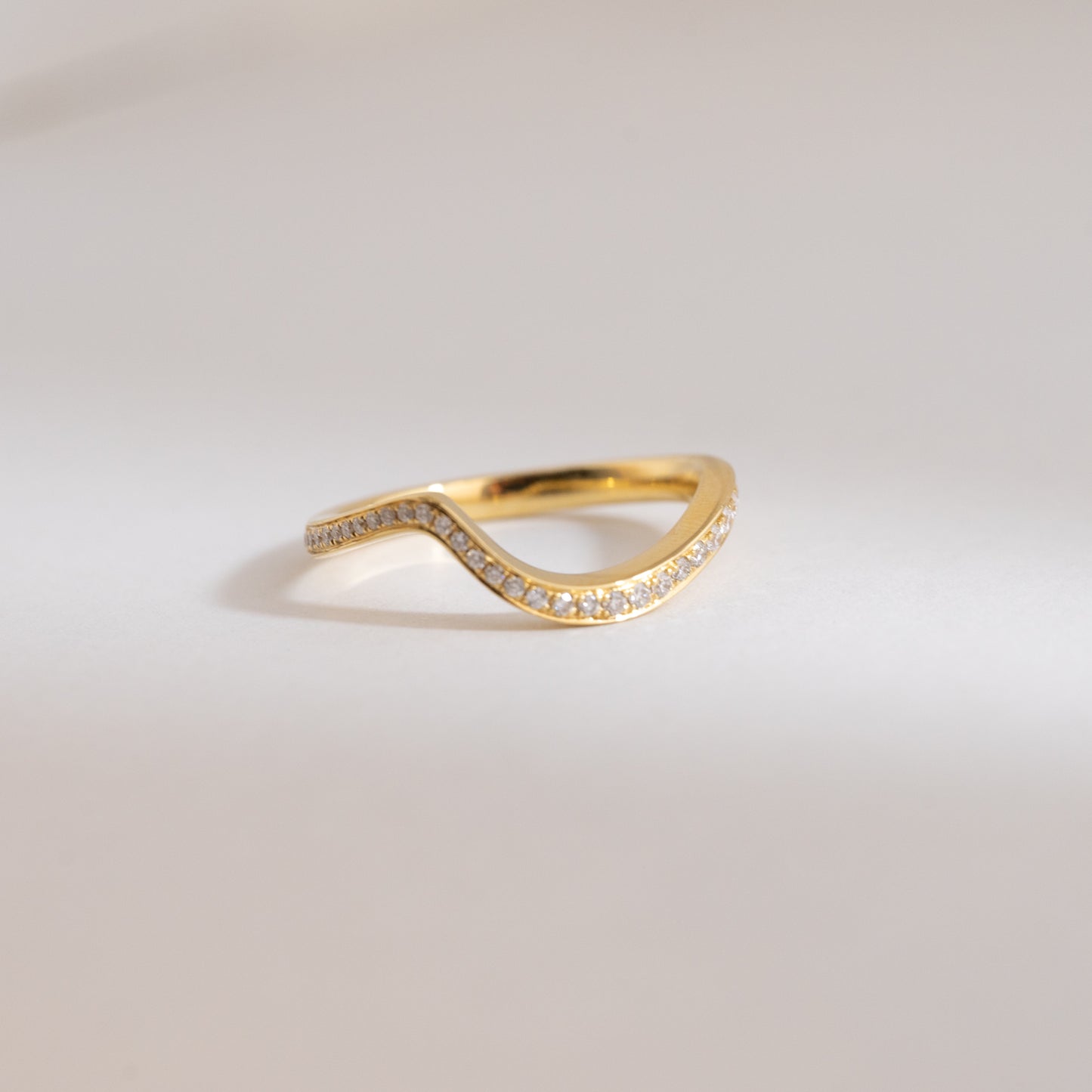 Wavy Diamond Band