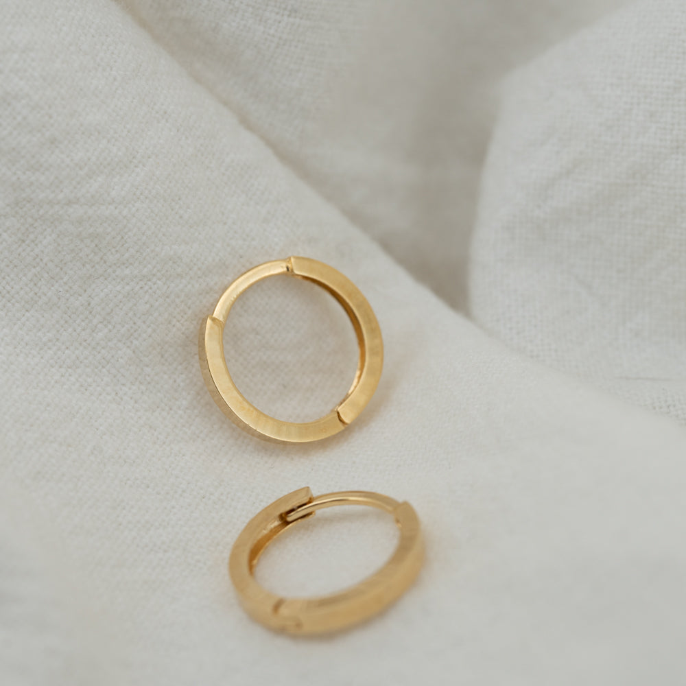 Perfect Round 18K Gold Hoop Earrings